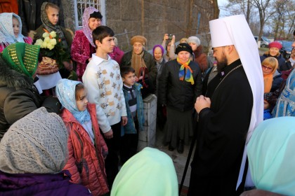 Архиерейское богослужение в Казанском храме г. Юнокоммунаровск